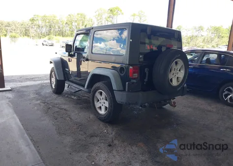 2011 Jeep Wrangler Sport z USA, uszkodzony, nr VIN 1J4AA2D17BL617455